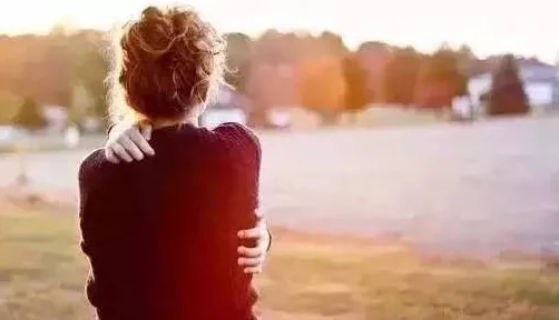男人j捅进女人p为何如此扣人心弦因为它表达了爱与欲望的交织和灵魂的碰撞