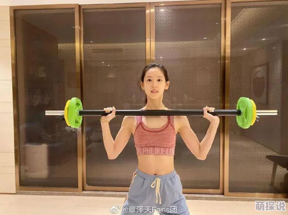 白袜少年被绑脱裤玩j的背景故事为什么边缘性癖好探索引人好奇为何备受瞩目