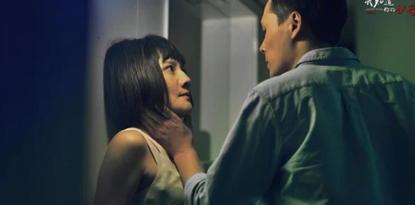 老熟女亂伦为什么探索人性深处欲望与情感的冲突引人入胜