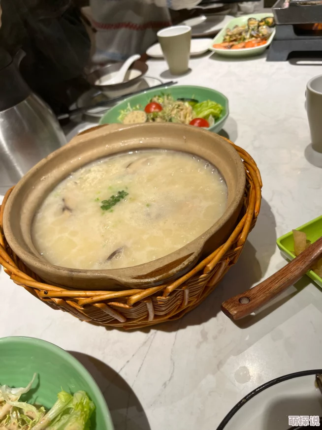 久久为何如此火爆因为它口味独特环境优雅服务贴心让人宾至如归
