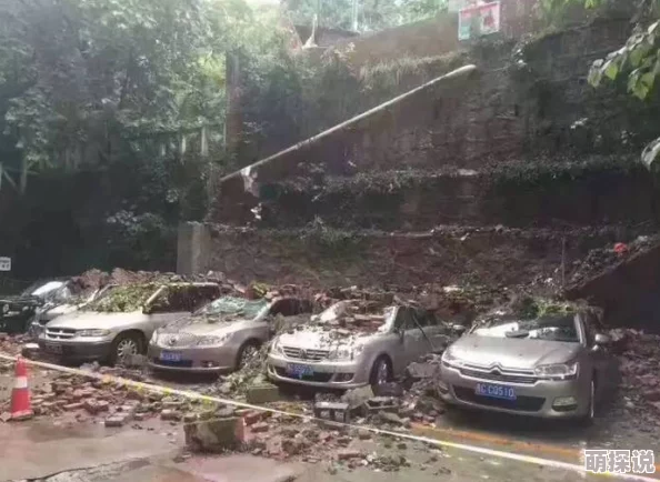 校花在办公室岔开腿呻吟特大暴雨引发山洪多地受灾