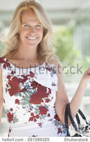 Chese成熟老女人Hd2025全新高清修复版震撼来袭